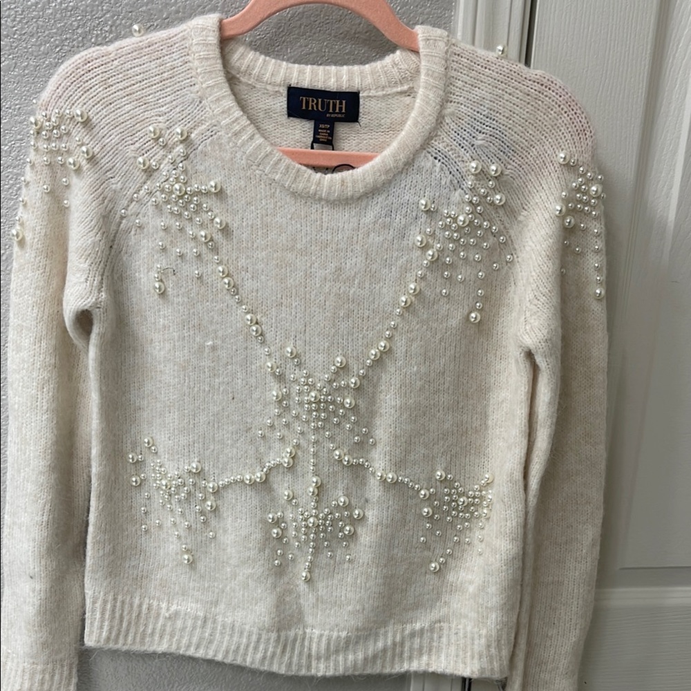 Truth Women's White Pearl Embellished Sweater